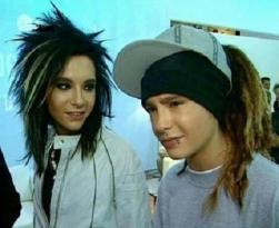 Bill: haha Tom toch das iets voor grote jongens h�h Tom: ik ik ik snap et ni Bill: je bent te klein om da te snappe