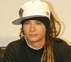 he is so beautiful !! i love him so much !! <3 <3 <3