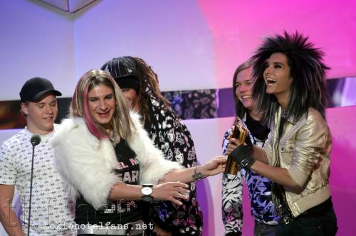 whaa ,keb die manwijf ooit es vor mn neus gehad ma had nooit gedacht da zij/hij XD Bill ooit had ontmoet