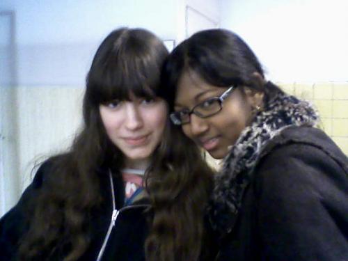 ikke ^                                                        CRiPHA !! ^                  (ik = leelijk cripha =sweety)