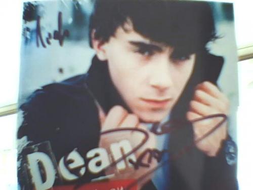 whaaaaaaaaaaa kheb handtekening van Dean!!!! (winnaar idool 2007 in Belgi�)