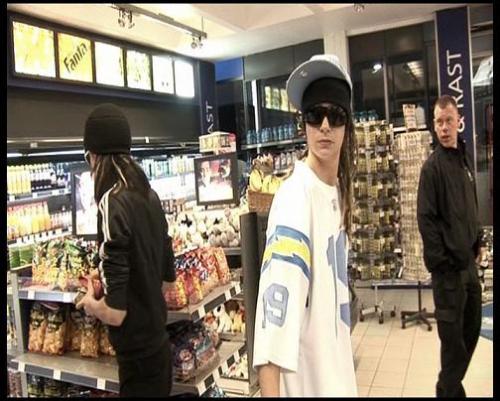 Omg XD Kijk zijn koppie XD wat een lolheid