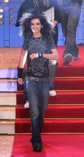 Bill:''check mijn leuke loopje!!!'' ik:''mega sexy bill!!!!''