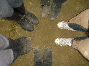 weer voeten :'D ik, charlotte, justine B, justine N, zus