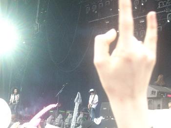 wiens hand verpest de foto? o_o