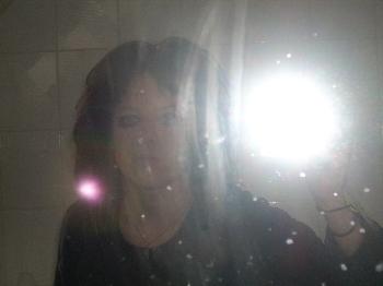 Me :') in een poging tot m'n haar als dat van Bill zette. maar het was nogal vet, dus het lukte niet zo goed o_o