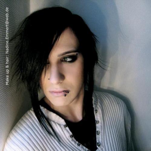 Yu van Cinema Bizarre!! I love Him!!! (H) (Maar stiekem hou ik een klein beetje meer van Tom!!)