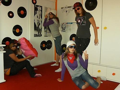 kussen gevecht ouwe we like it