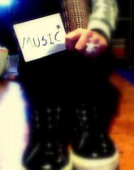 Music is my life^^(niet pikke! zelf gemaakt^^)