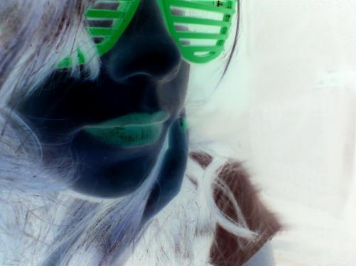 THIS IS ME..........IN MY GREEN GREEEN WORLDD [A]