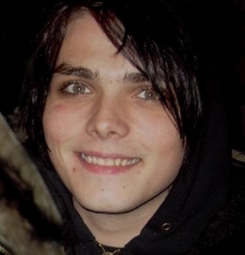 de sgattigheid straalt er gwn vanaf =3