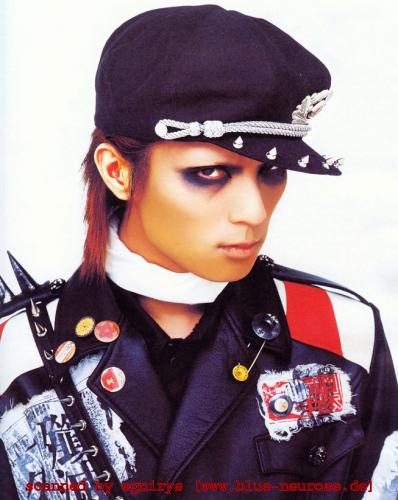 kaoru = stoer en eng tegelijk =p