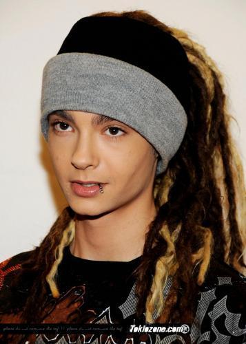 Tom= Hot!!!!!!!!!!!!!!!!!!!!!!!!!!!!!!!!!!!!!!!!!!!!!!!!!!!!!!!!!! <3 TeVeelLiefdeVoorTom!!!