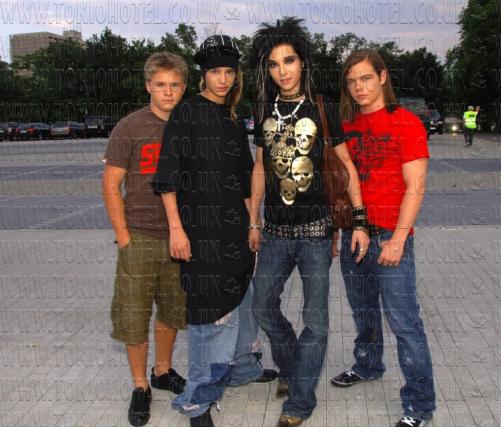 Dat is Tokio Hotel en ja , ik vind hun leuk.