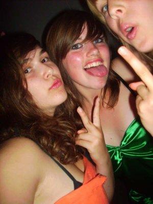 Lore x Pia x Laura .