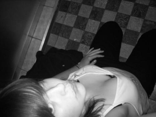 it's PIA bitch :').  [jua, je kan mijn navel vanuit hieruit bijna zien, maar let daar maar niet op, oke?]