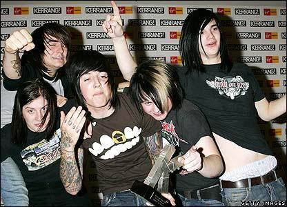 BMTH <333, en Curtis lijkt hier best op Ashton kutcher :'33