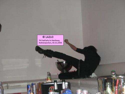 hij is echt zo crack/gek daar eh