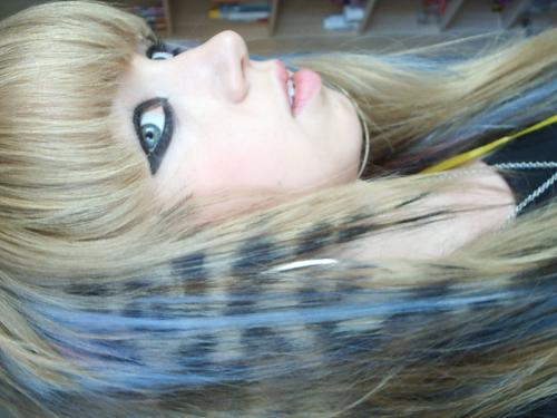 Mijn haar is echt en het is geverfd in blauw+panterprint 8D