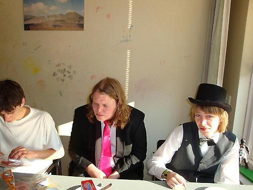 Ontbijt volgende ochtend; Timo-Michael-Michiel (links naar rechts)