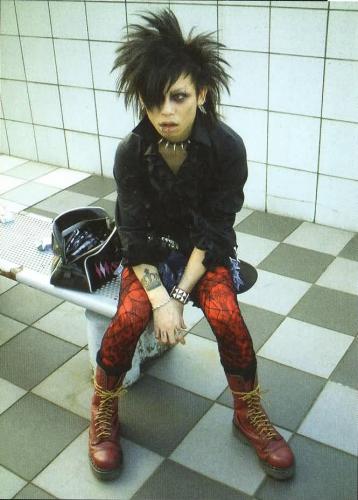 Kyo cutiepie [/please don't tell him I could him cute]