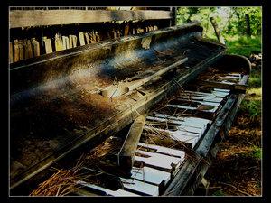 Piano (by Yueshi)