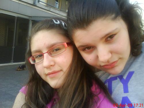 ikkk [ZonderBrill]& jOnaa<3