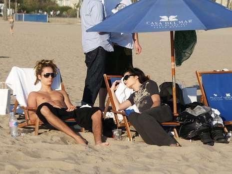 Bill in Zwart O.o < Toms�l Lekkeeer :o zo op het podium :)