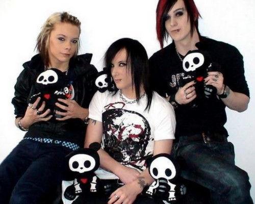 Kiro,Romeo&Yu skullanimals:P:P