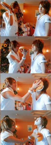 Shou + Saga + taart = foodfight!