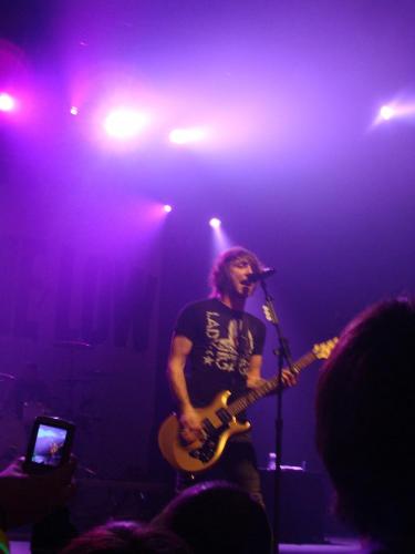 Kjaaaaar heeft zo'n plectrum. N�hn�h!