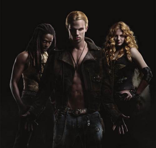 Laurent,James,Victoria