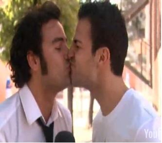 Gay Kiss