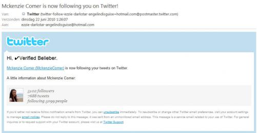 McKenzie Comer volgt me. -de mail
