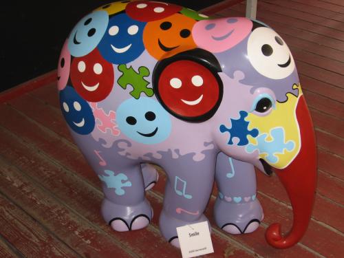 Olifant in Emmen -3-