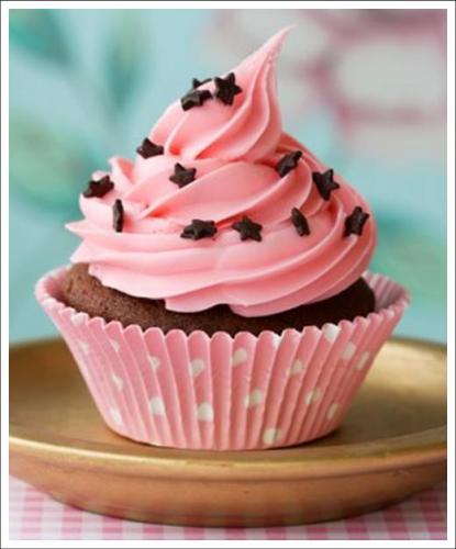 Strawberry with chocolate cupcake :P